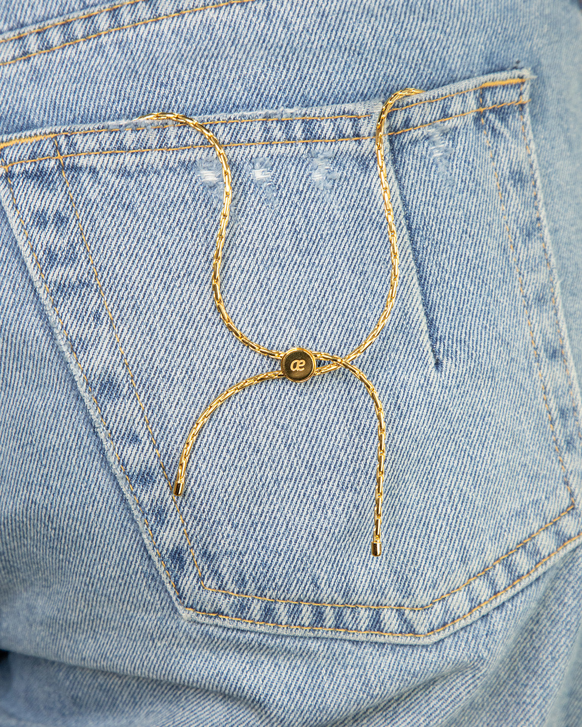 modern western chain bold