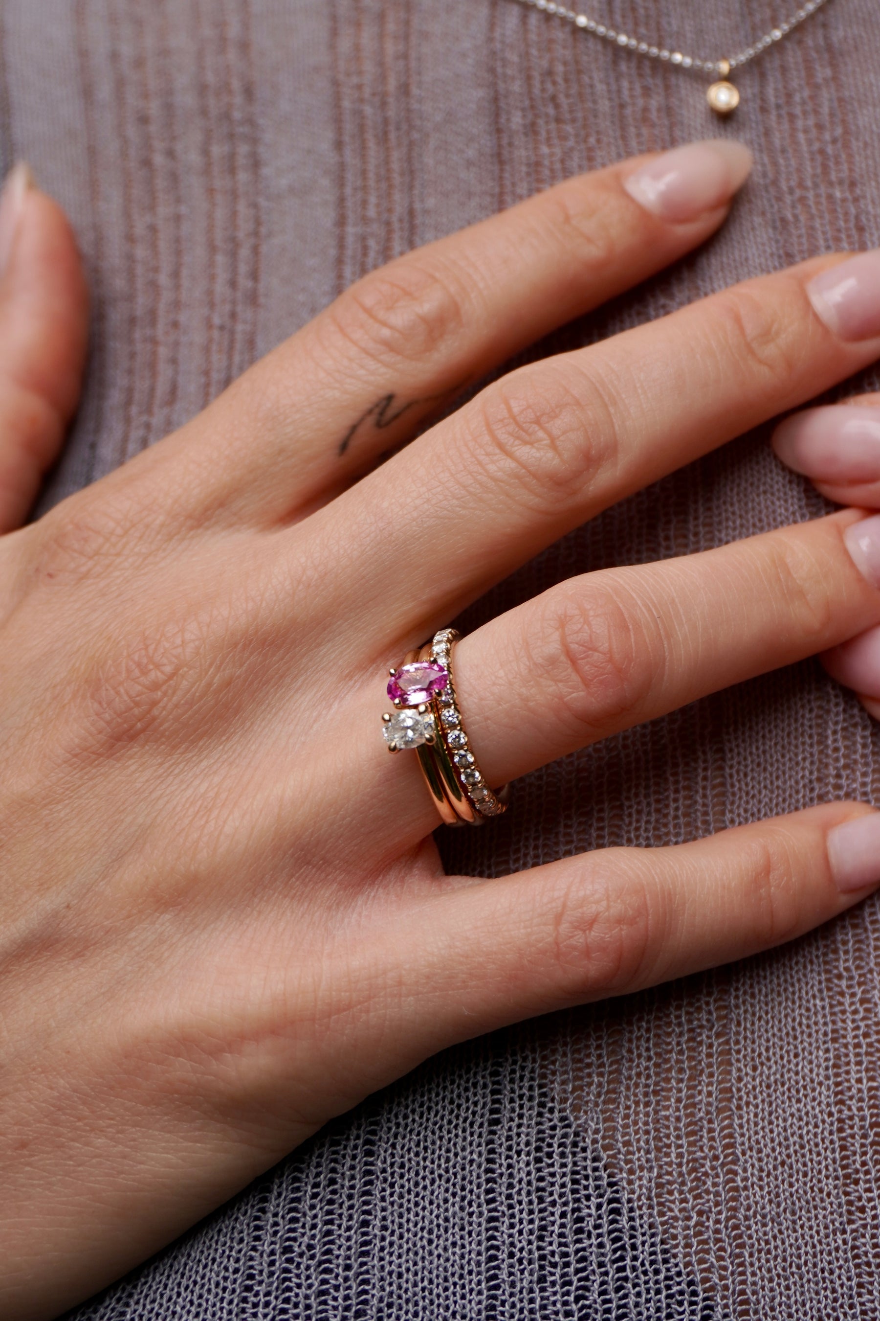 oneself ring pink saphir