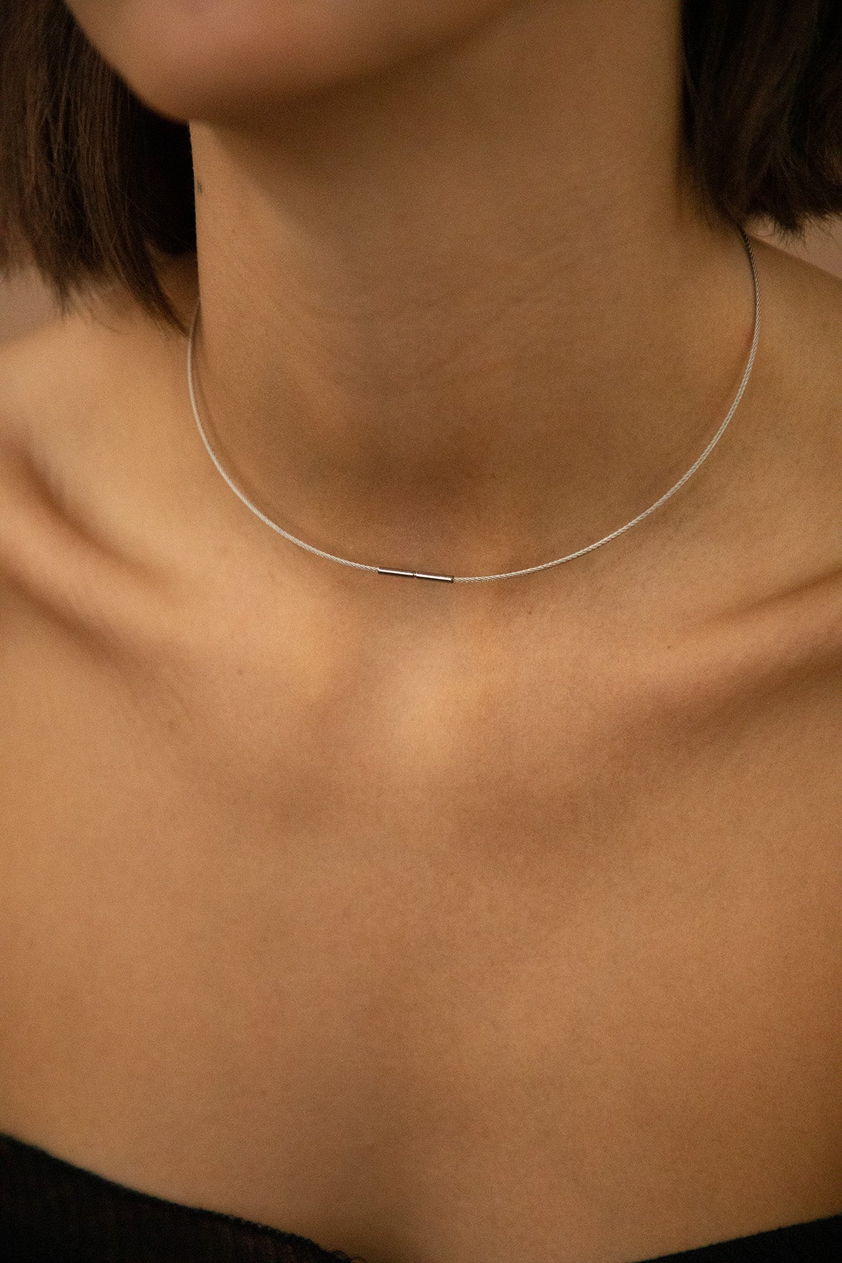 be patient metal bold choker