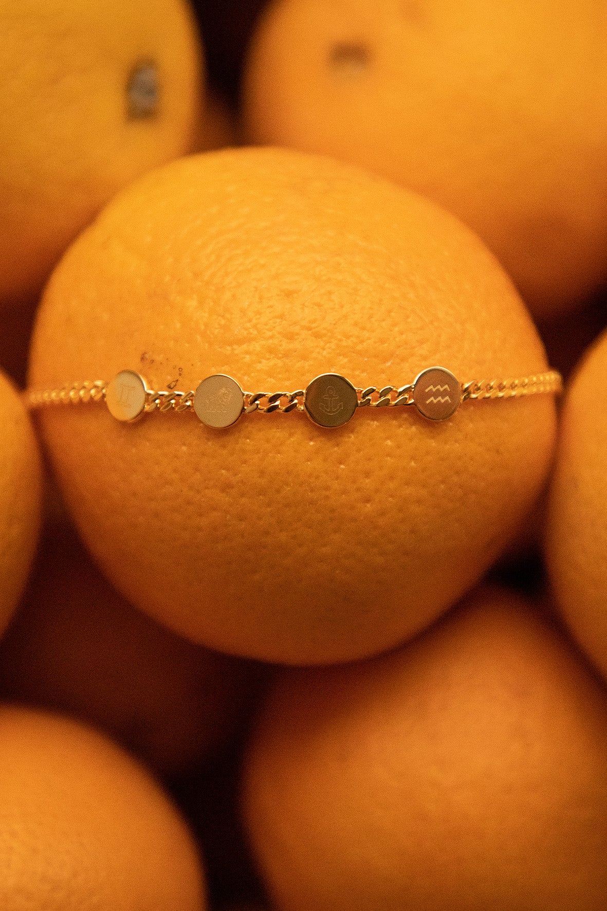 tank initial bracelet w/4