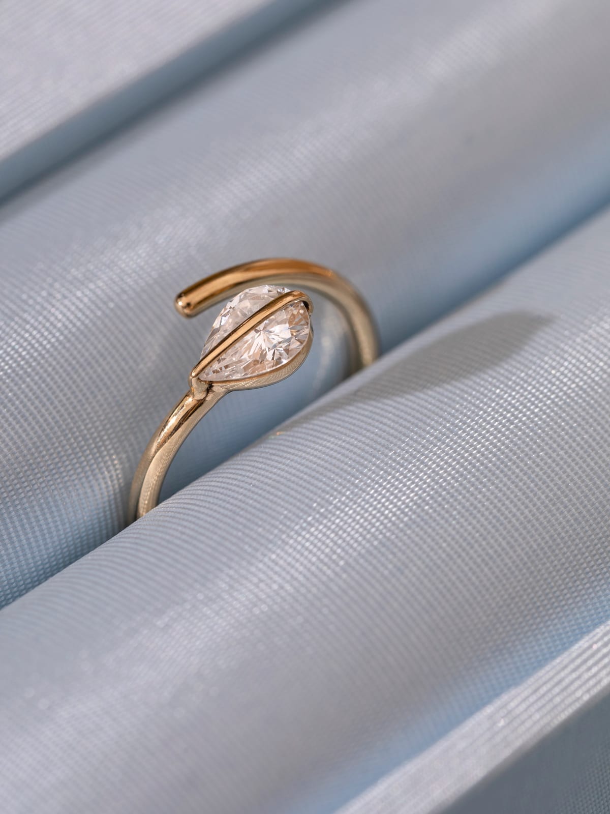 drop cut line ring 0,60ct