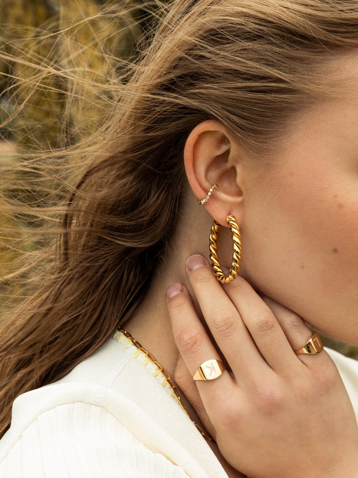 the one earcuff