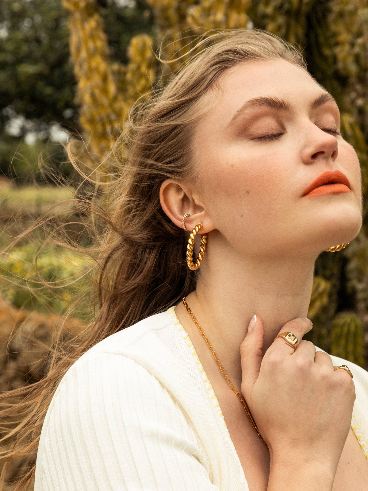 the one earcuff