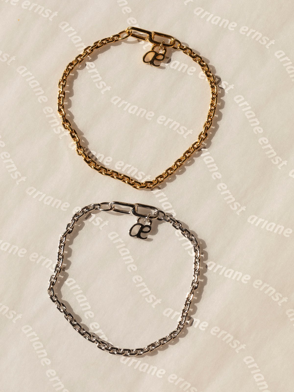 iconic bracelet 750