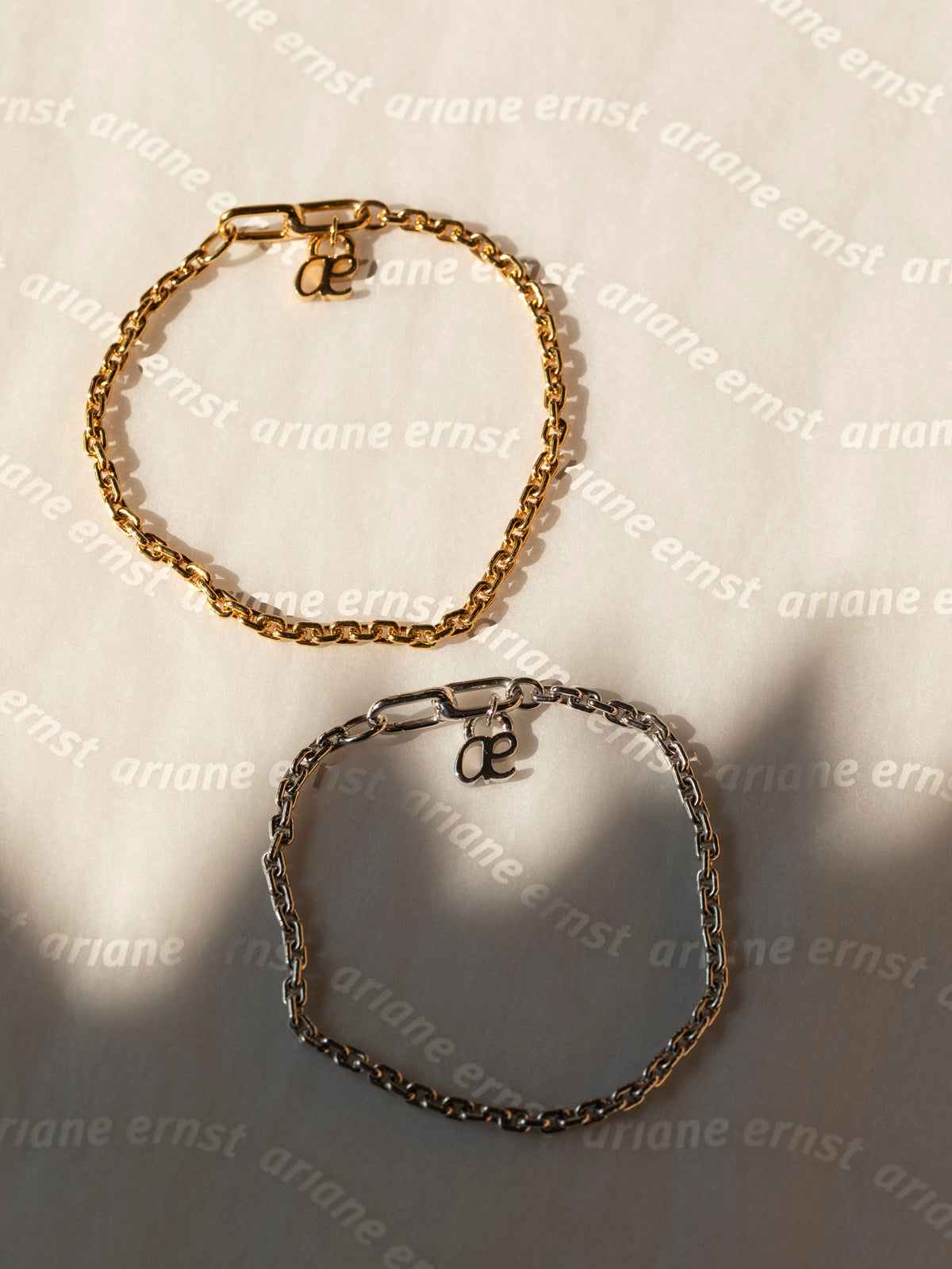 iconic bracelet 750