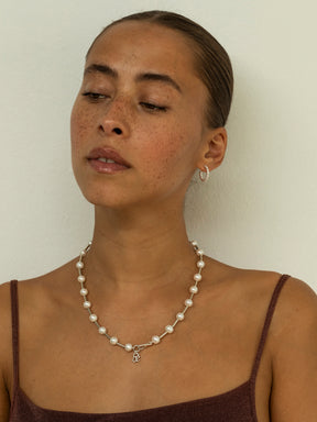 belle pearl chain